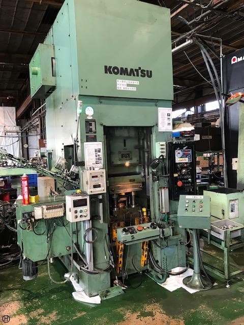KOMATSU L1C250-2 เครื่องปั๊มกล 250T