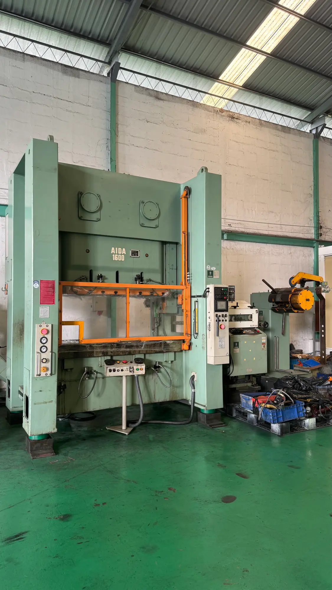 Straight Side Mechanical Press NS2-1600(2)